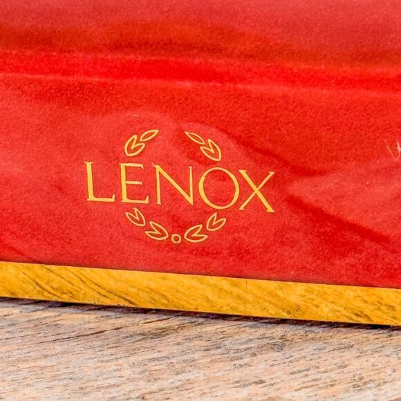 Vintage Lenox-Heart of America-Stars and Stripes Patriotic SilverPlated Ornament - Picture 4 of 8